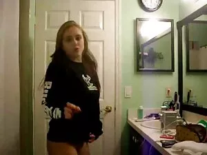 Pretty Sarah apanha  ...