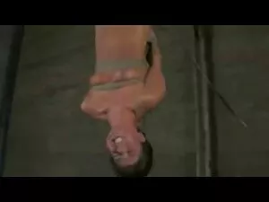 Uma ruiva inocente é ...